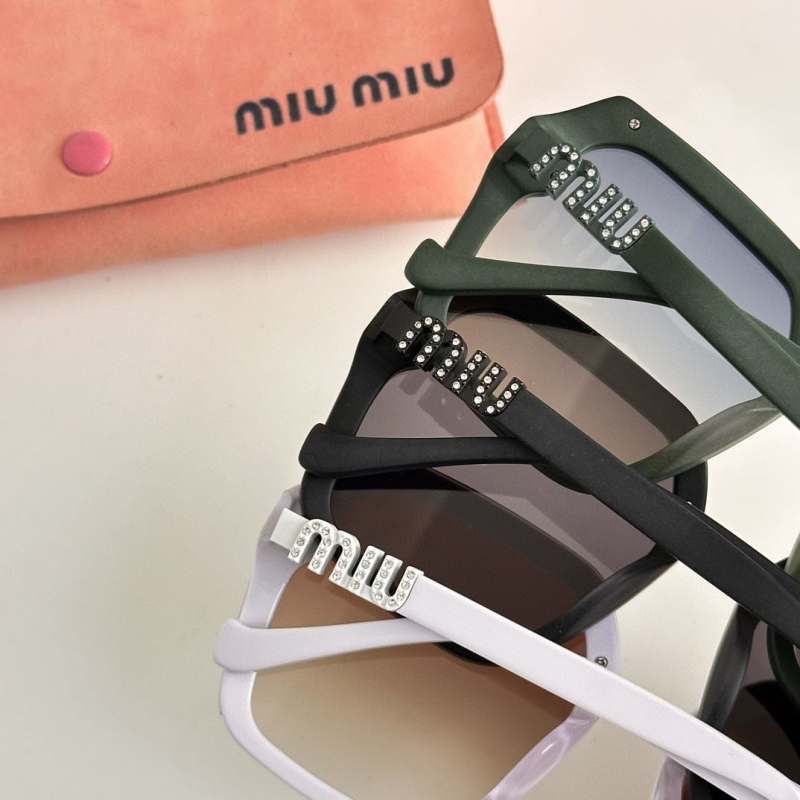 Miu miu Sunglasses